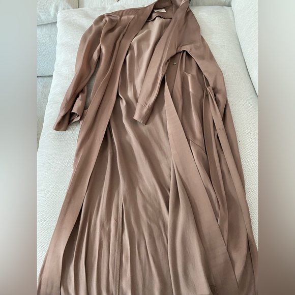 Wilfred - Satin Robe - XXS - Picture 6 of 8